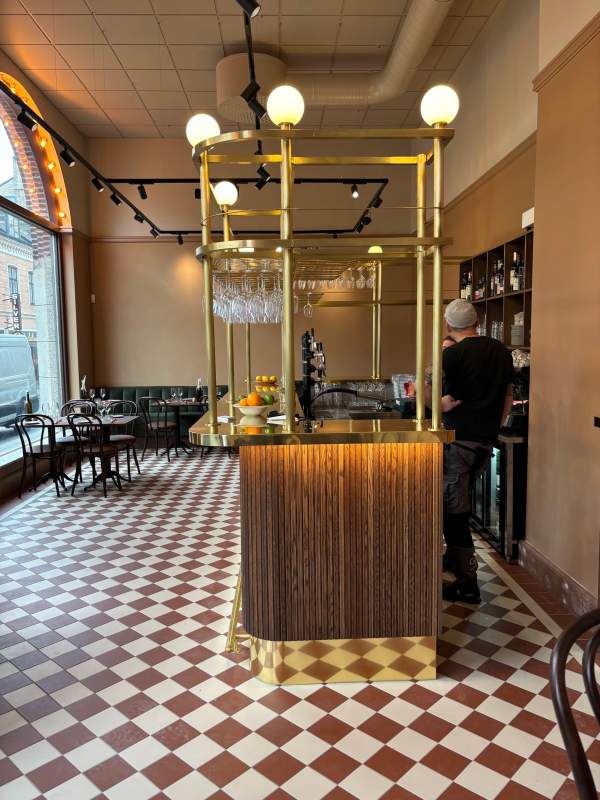 news/kino-lund-bar-vid-gatan-fo-nster-