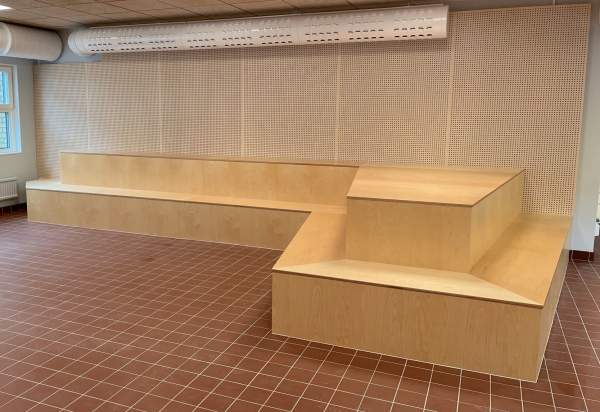 news/spa-ngholmsskolan-bara-grada-ng-uppeha-llsrum